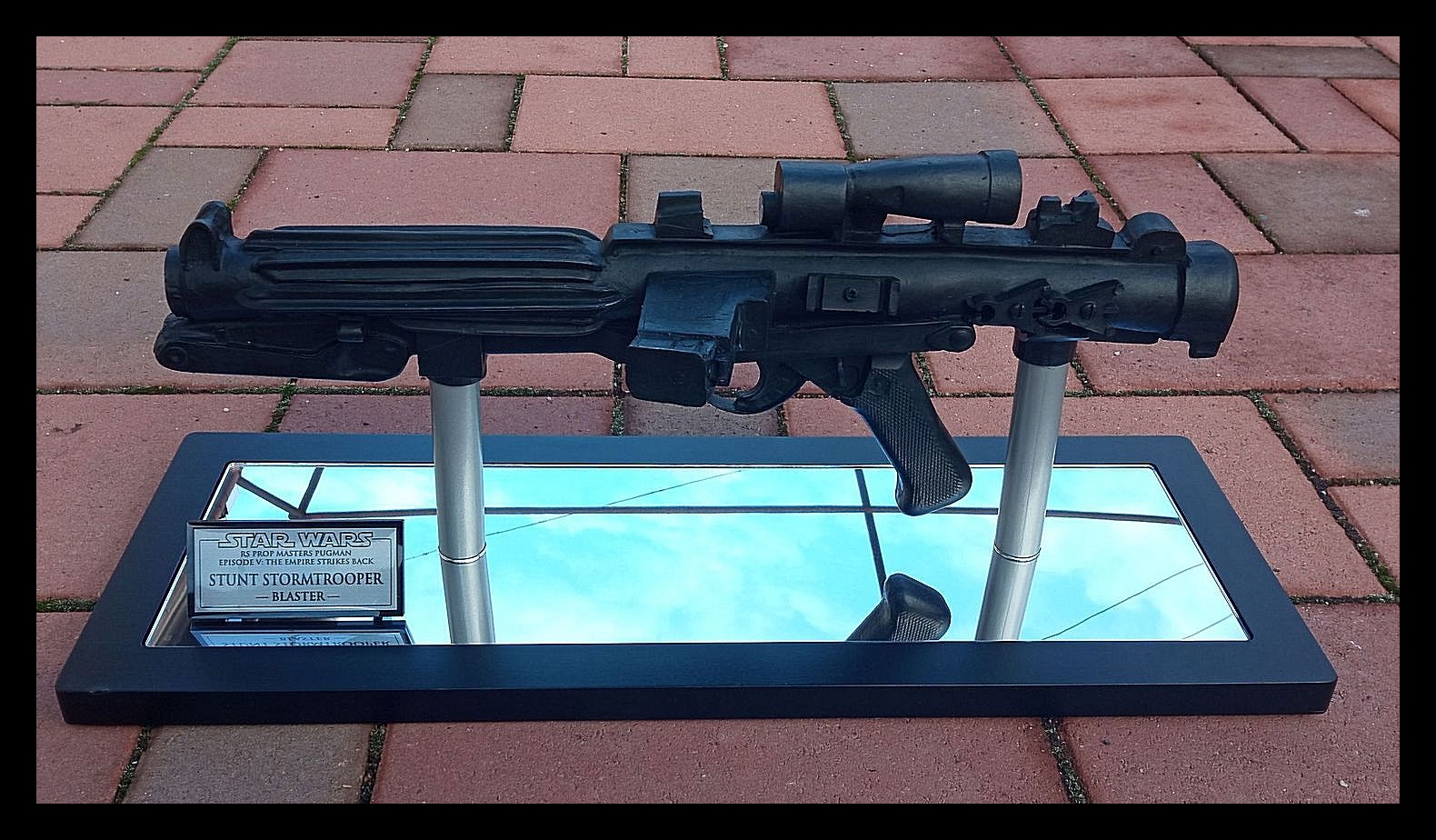RS Pugman ESB Stunt Stormtrooper blaster 19.jpg
