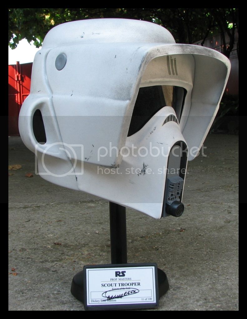S%20Prop%20Masters%20Scout%20Trooper%20helmet%2004.jpg