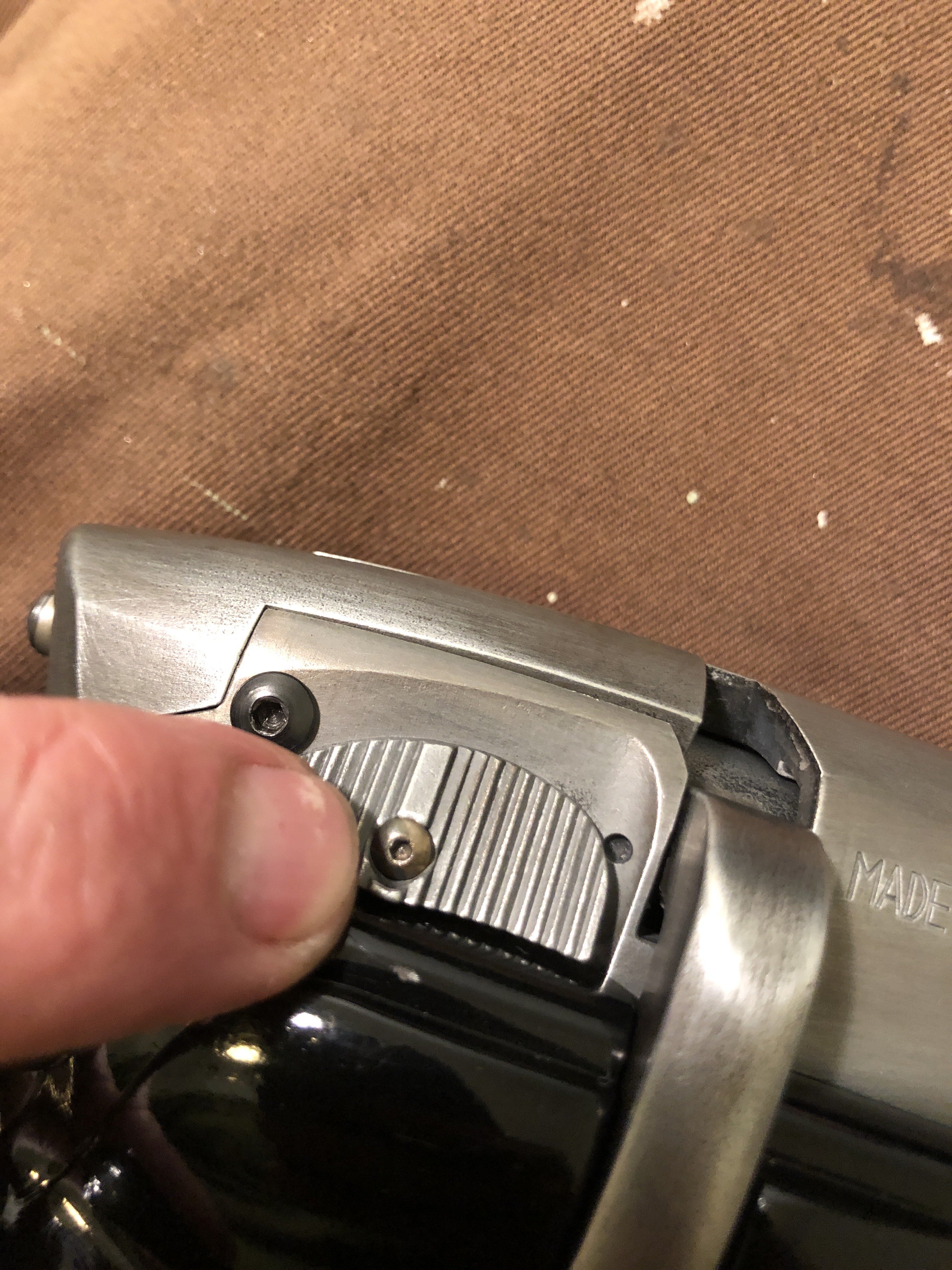 screw.jpg