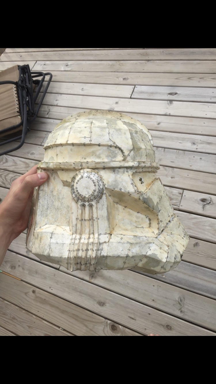 side helmet.jpg
