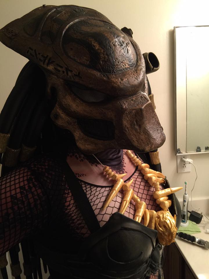 Sirena in Predator Costume 5.jpg
