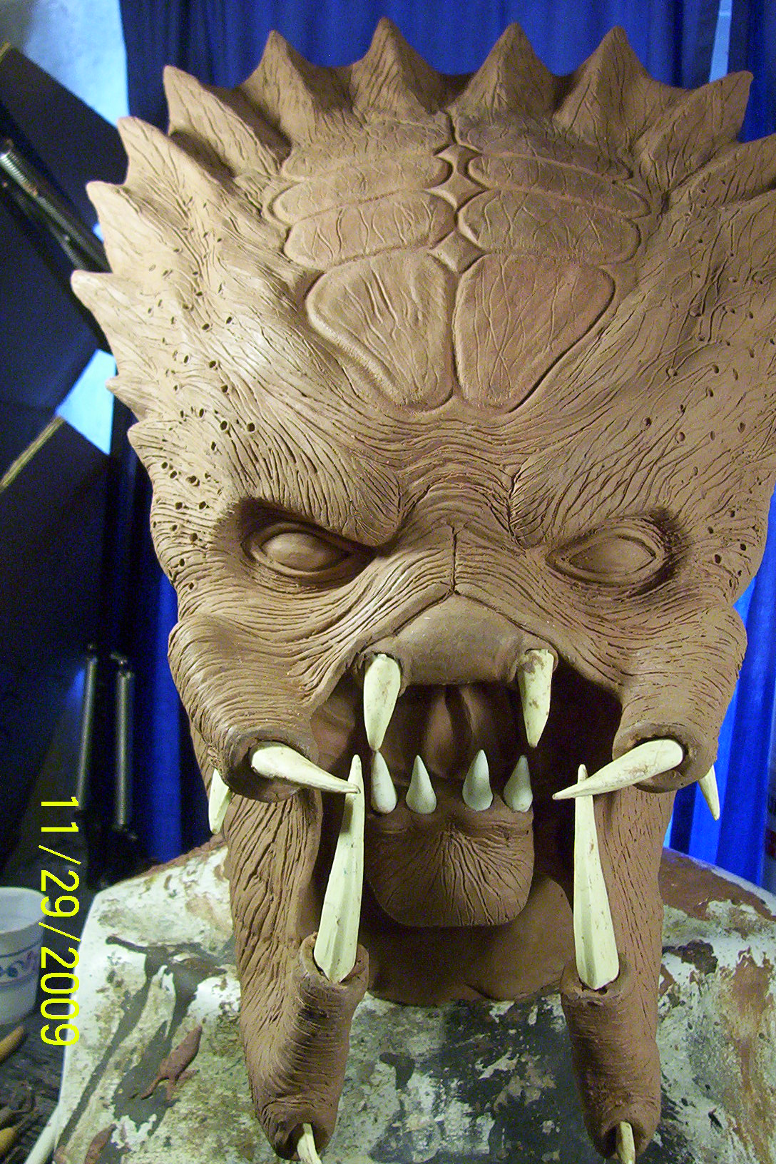 skulls_on_sticks_029.jpg