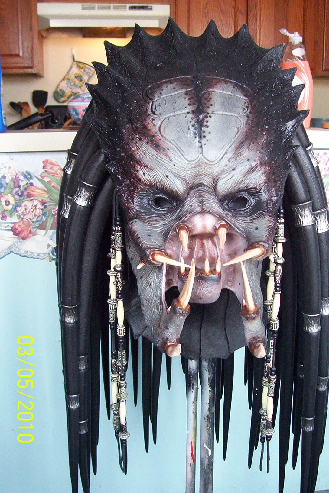 skulls_on_sticks_079.jpg