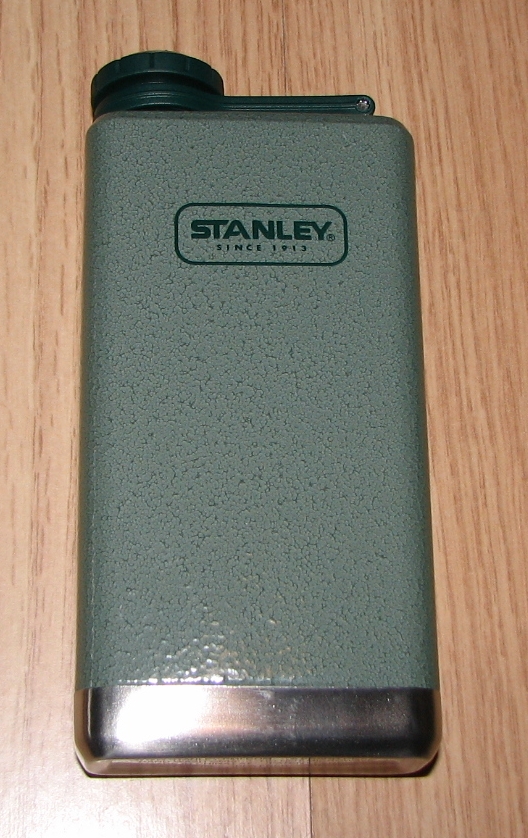 Stanley Big Steel Flask 8oz -236 ml 03.jpg