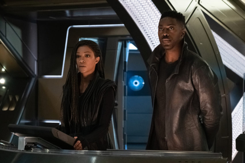 star-trek-discovery-303-burnham-book-853x570.jpg