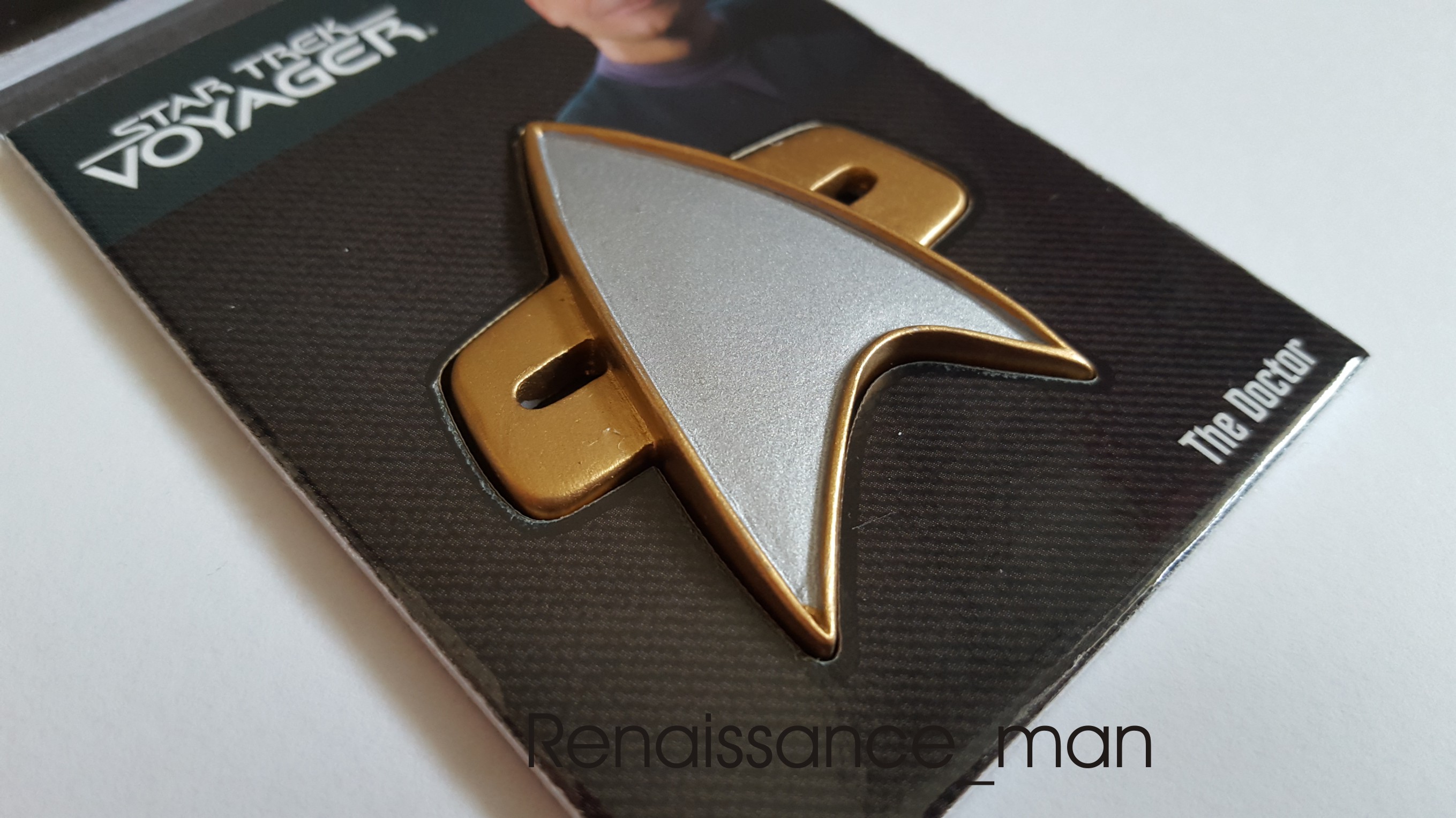 Star-Trek-Prop-Original-Commbadge-in-card-EMH.jpg