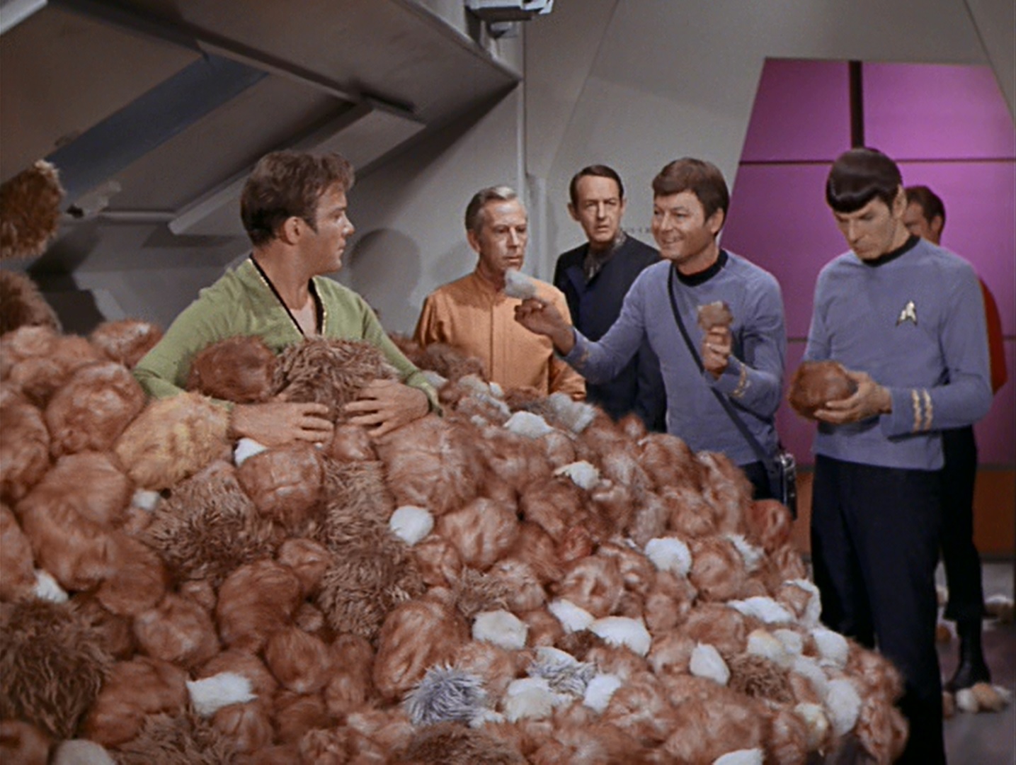 Star-Trek-The-Trouble-with-Tribbles-3-3279495777.jpg