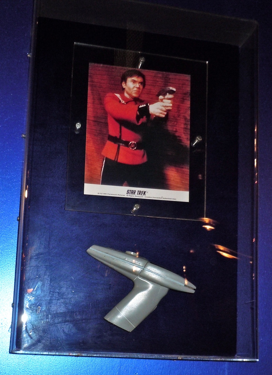 star trek2 phaser pistol prop.jpg