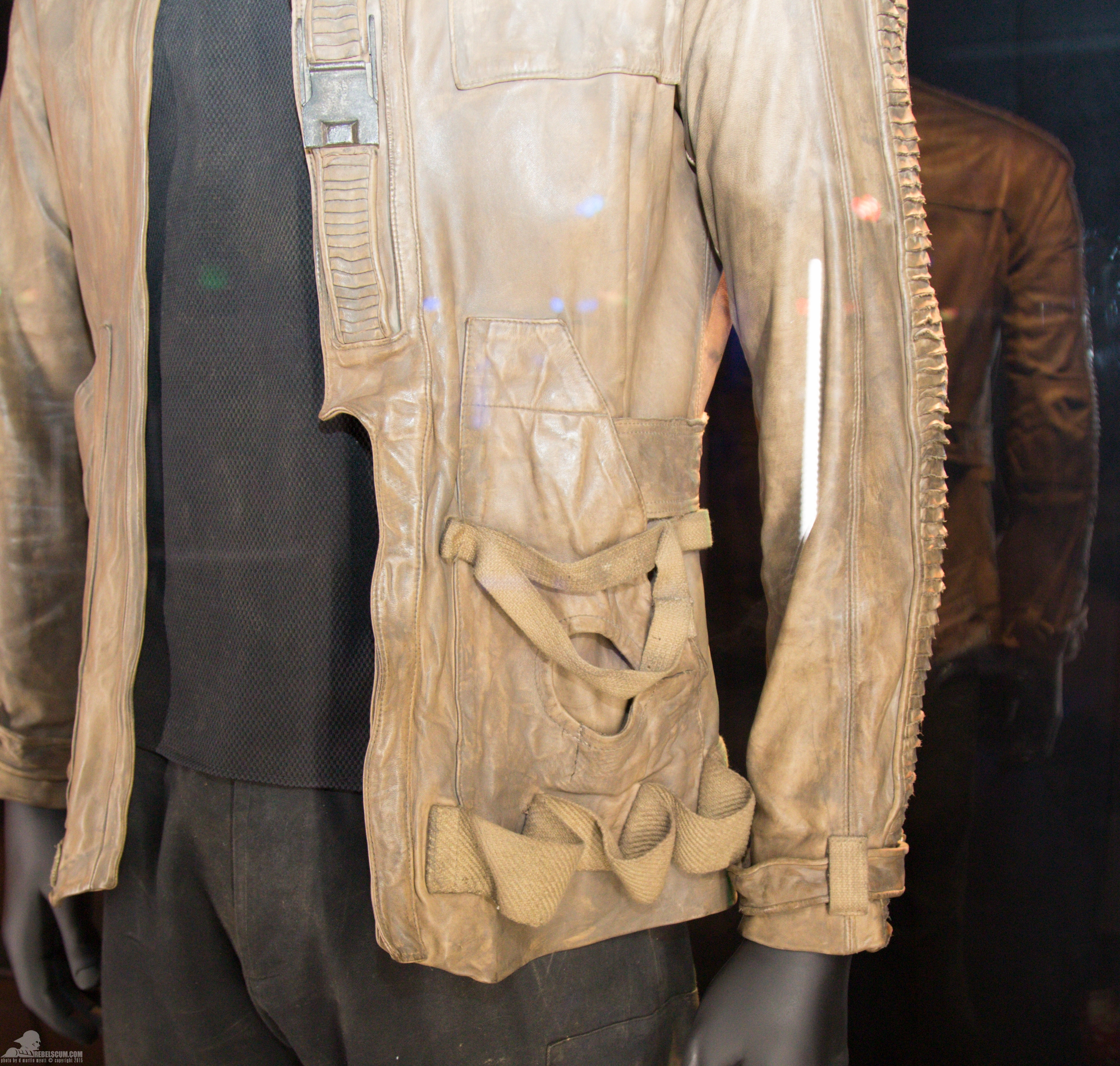 TFA Finn Poe Jacket Pleat Detail Questions RPF Costume and Prop