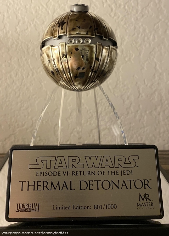 Star-Wars-Episode-6-Return-of-the-Jedi-Thermal-Detonator-Limited-Edition-1.jpg