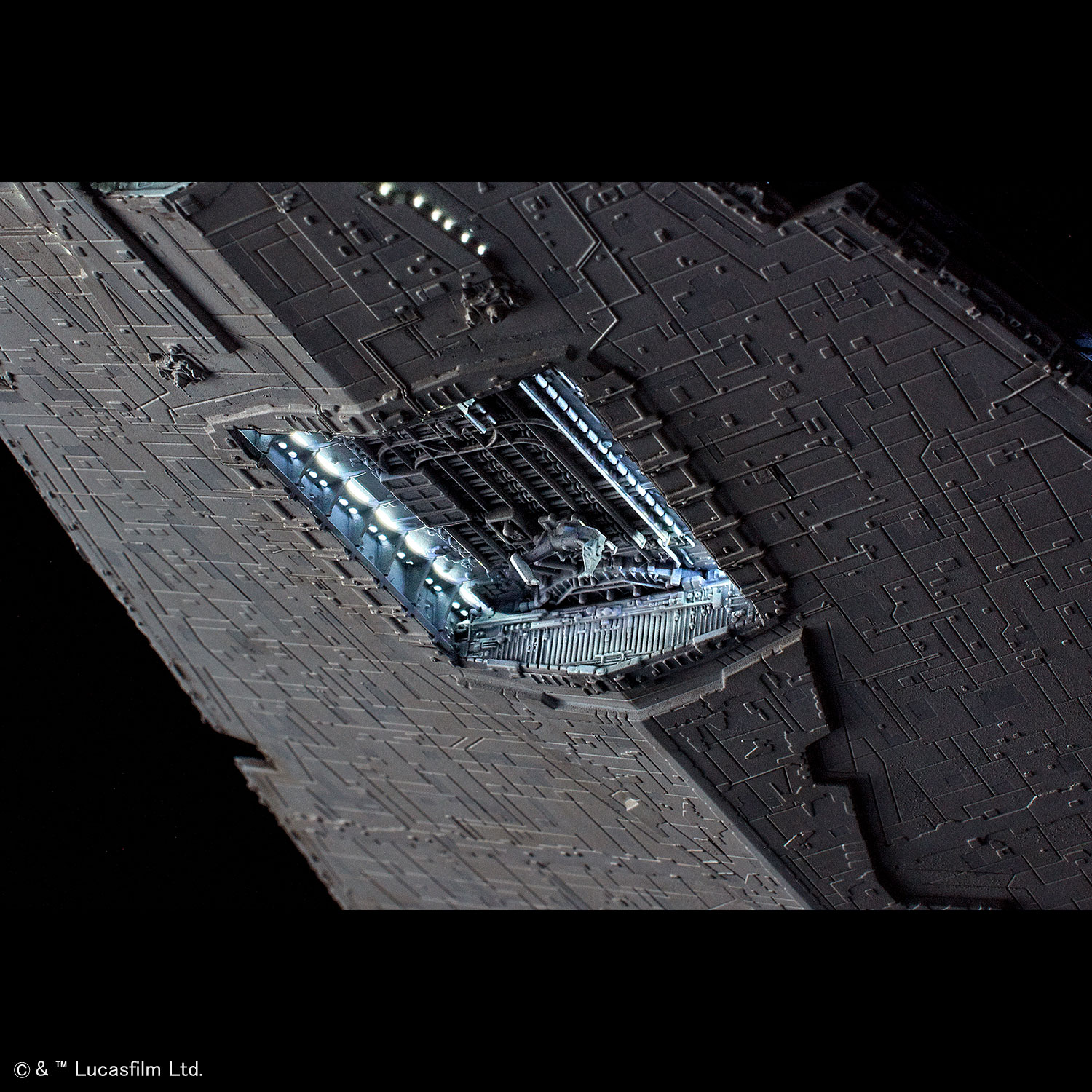 stardestroyer_5000_led_08.jpg