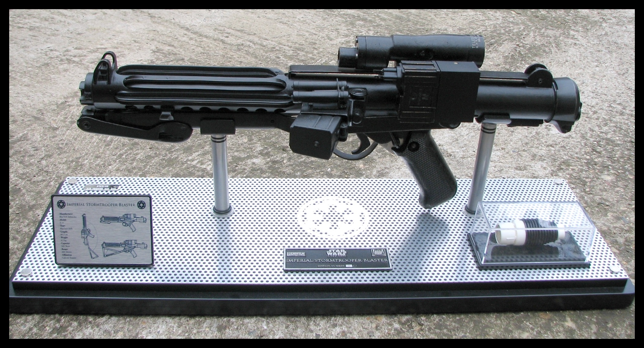 Sterling Stormtrooper Blaster 73.jpg