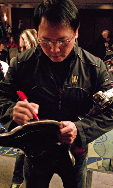 Stevesigningbio.jpg