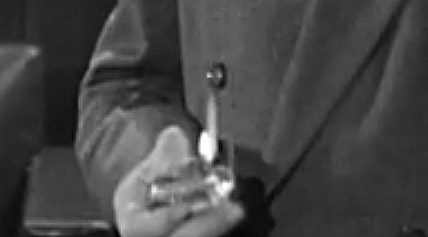 Stolen Face Queen Anne Lighter 02 s.jpg