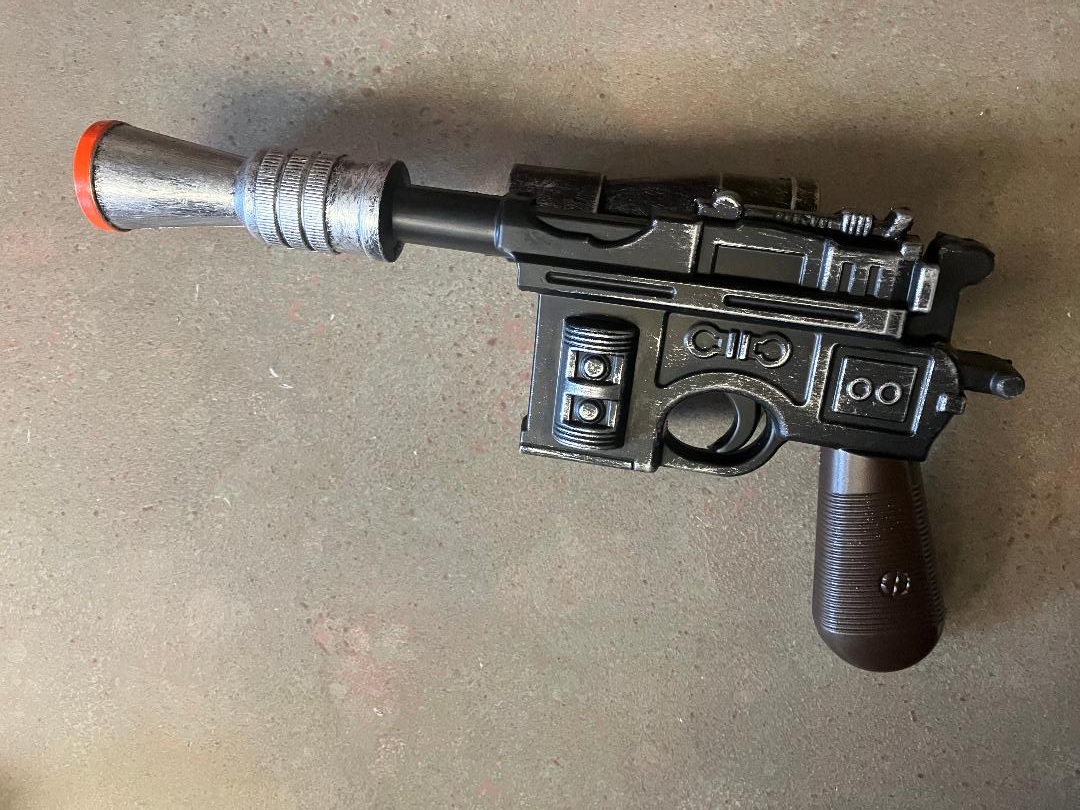 SW-ESB_Solo DL-44 Blaster-Rep (10).jpg