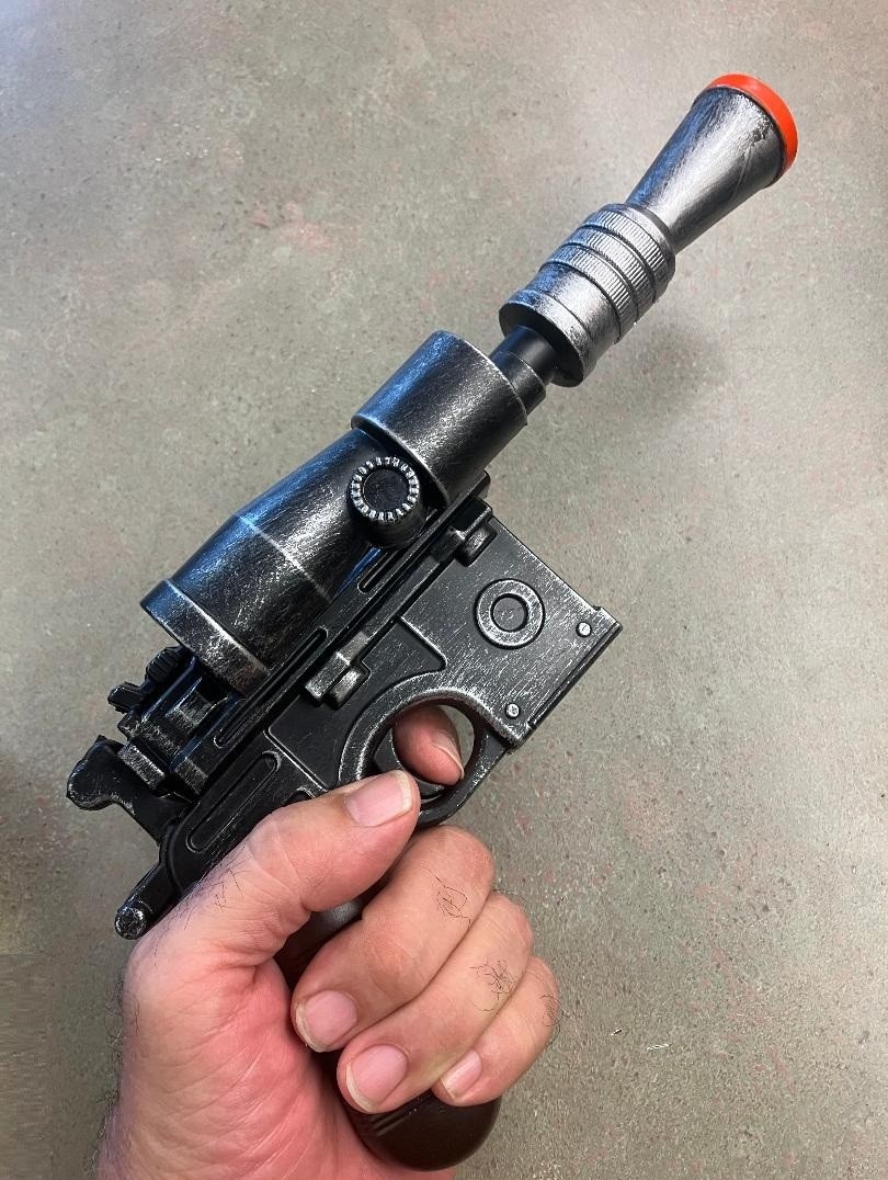 SW-ESB_Solo DL-44 Blaster-Rep (12).jpg