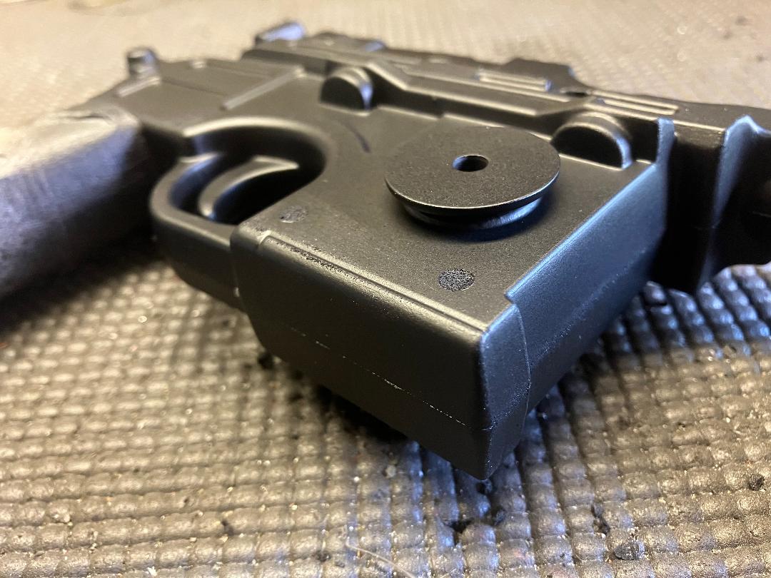 SW-ESB_Solo DL-44 Blaster-Rep (21).jpg