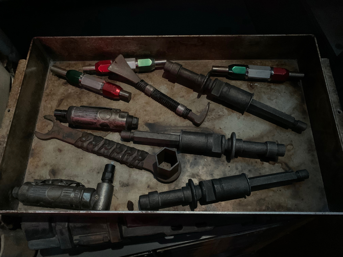 SW_TOOLS.jpg
