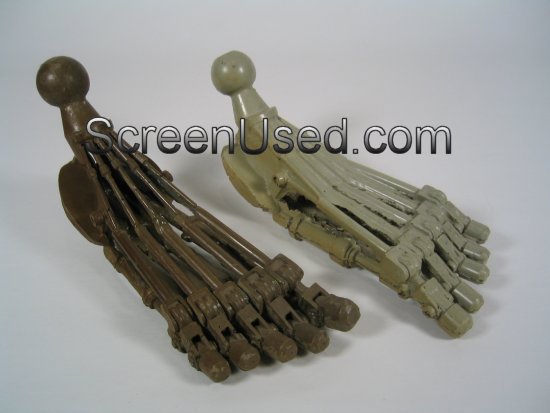 T1 - Endoskeleton - Prop - Feet - 01 - 01.jpg