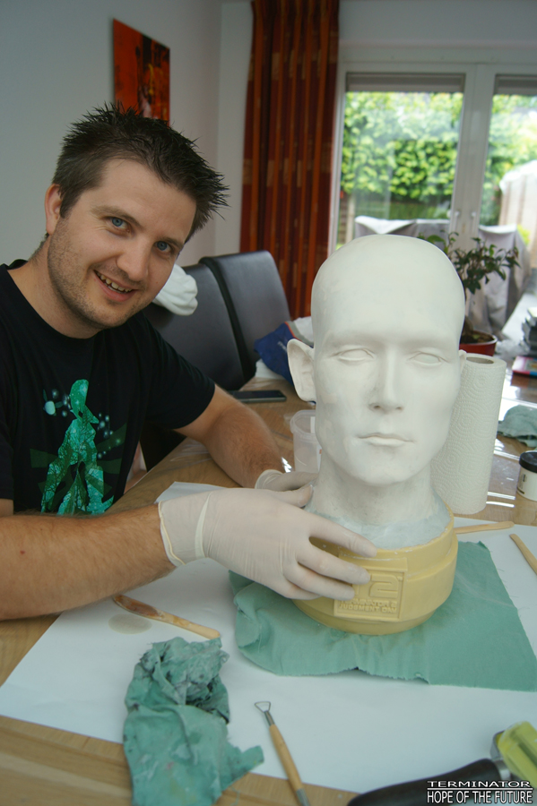 t2100023_web.jpg