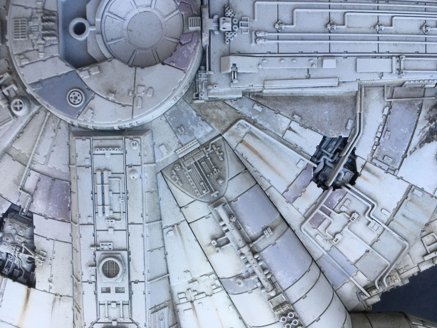 TFA-Falcon_streaks_02.jpg