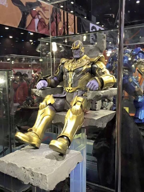 Thanos-Hot-Toys-Figure-on-Throne.jpg