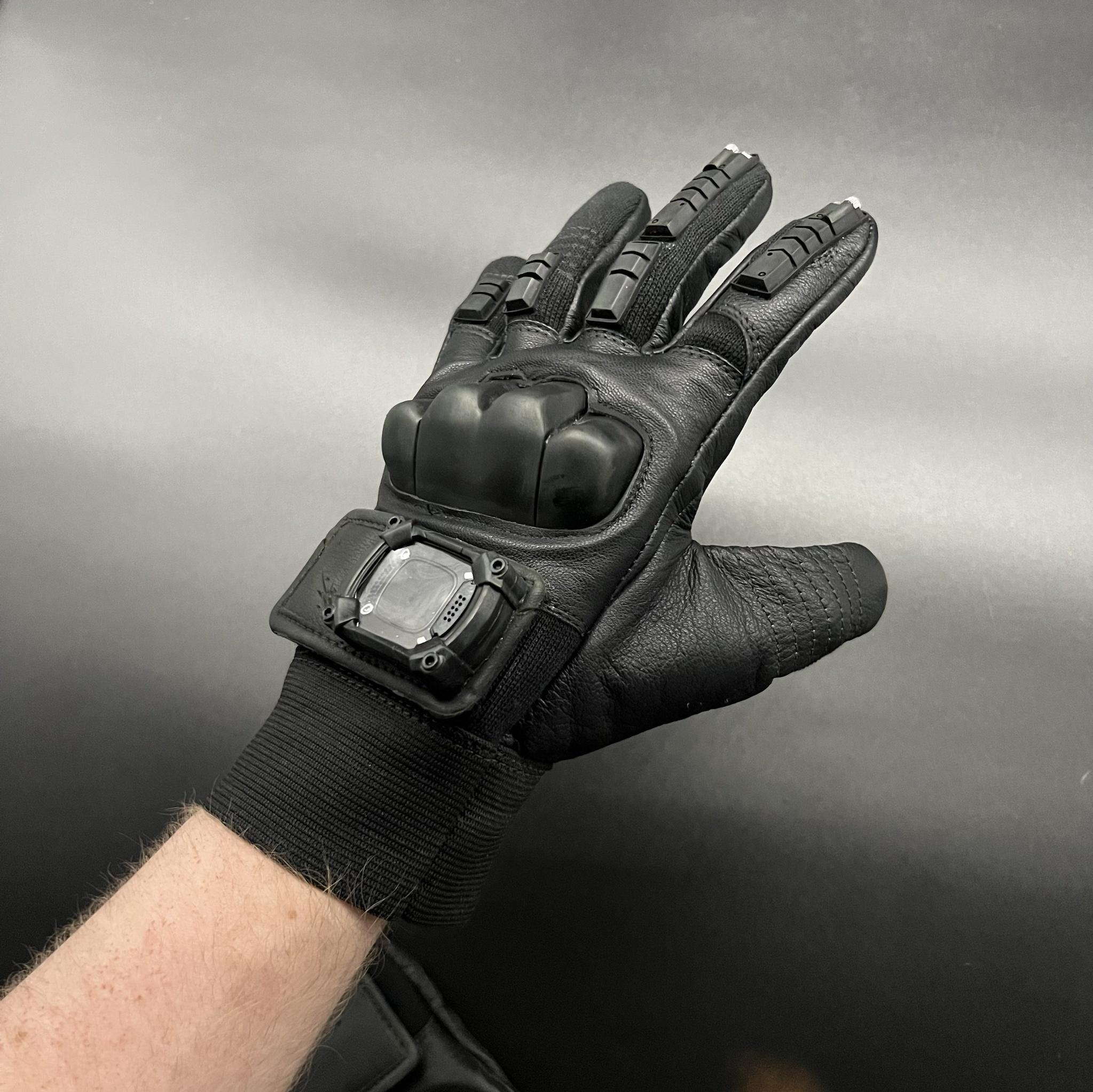 The Batman gloves - Imgur.jpg