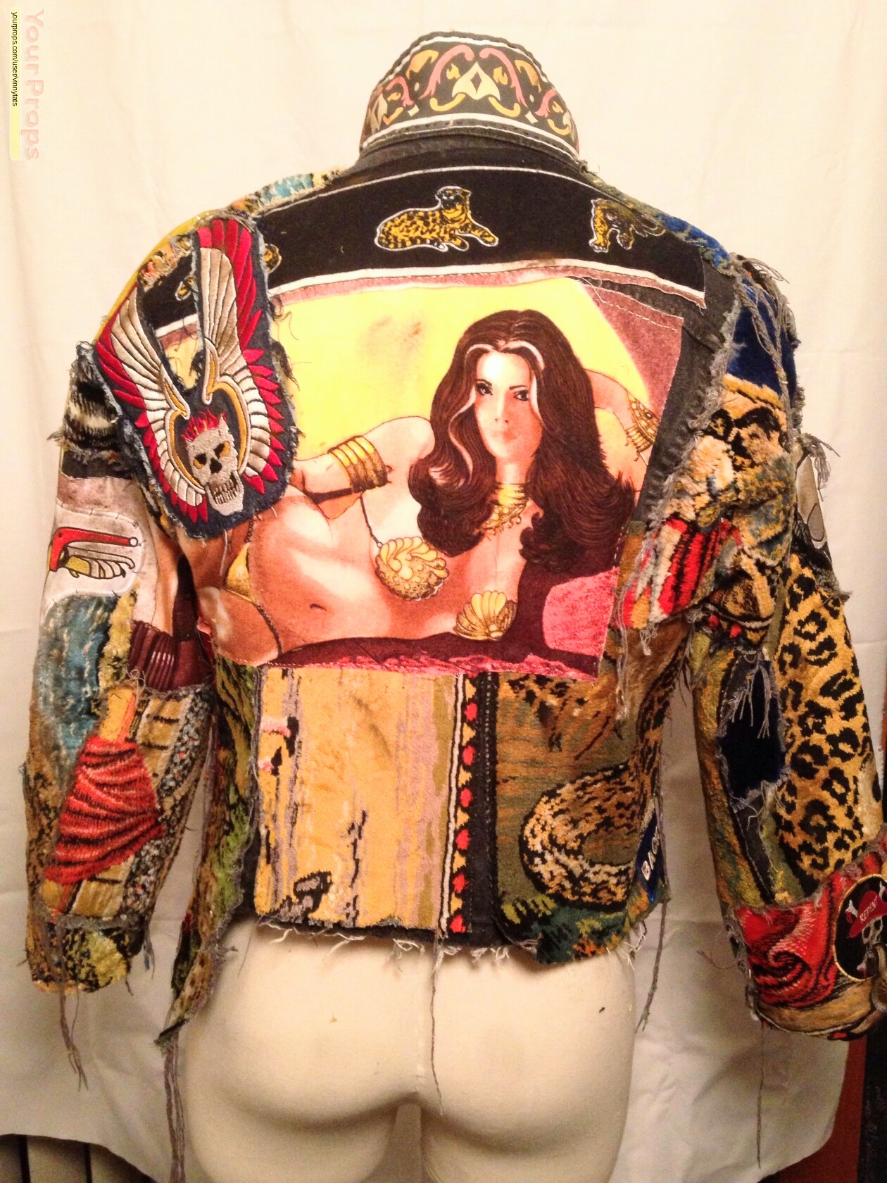 The-Lost-Boys--Marko-jacket-replica-2_2.jpg