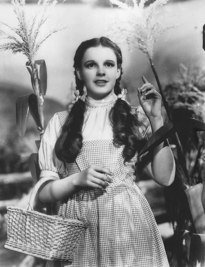 The_Wizard_of_Oz_Judy_Garland_1939.jpg