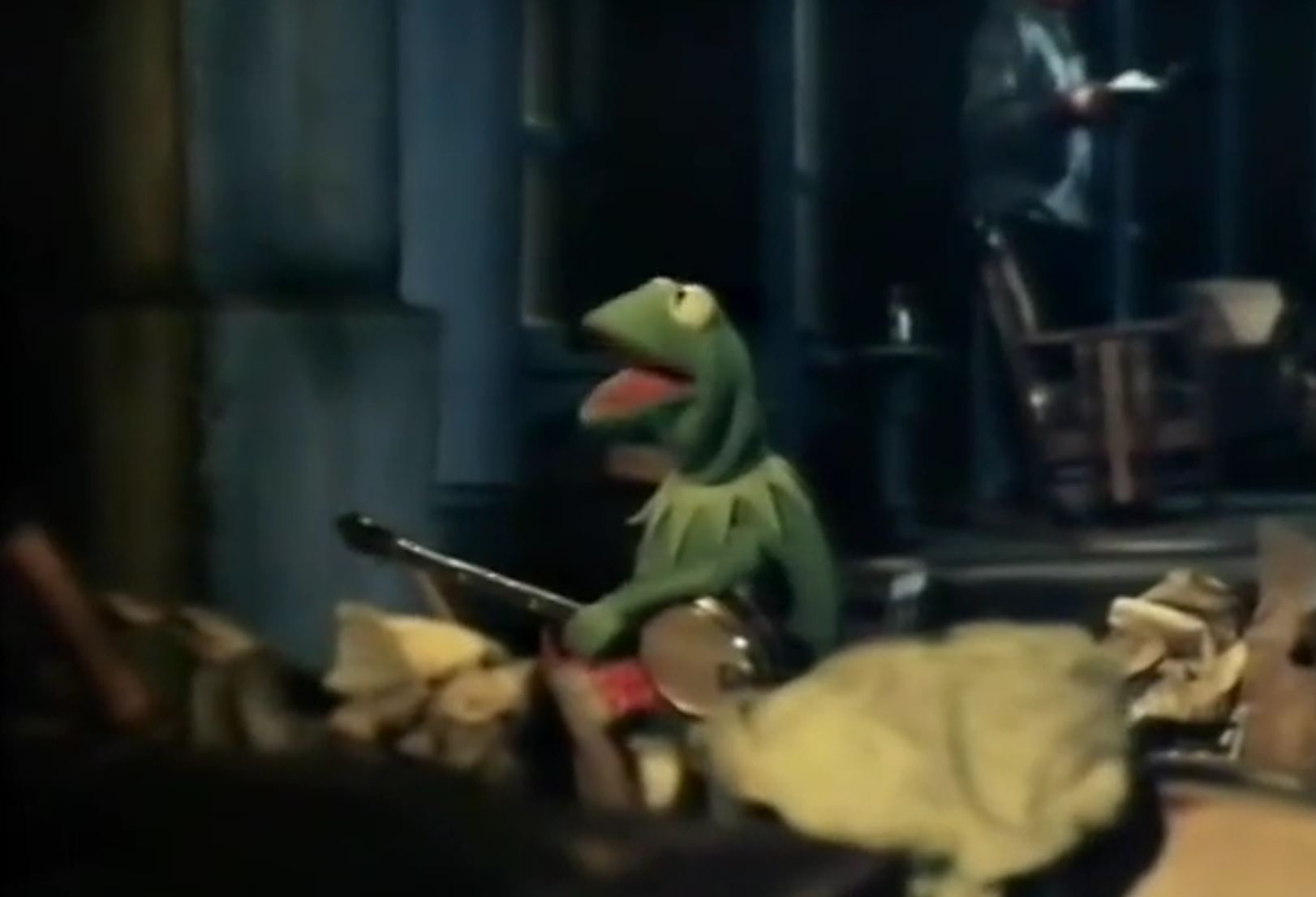 thin banjo.JPG