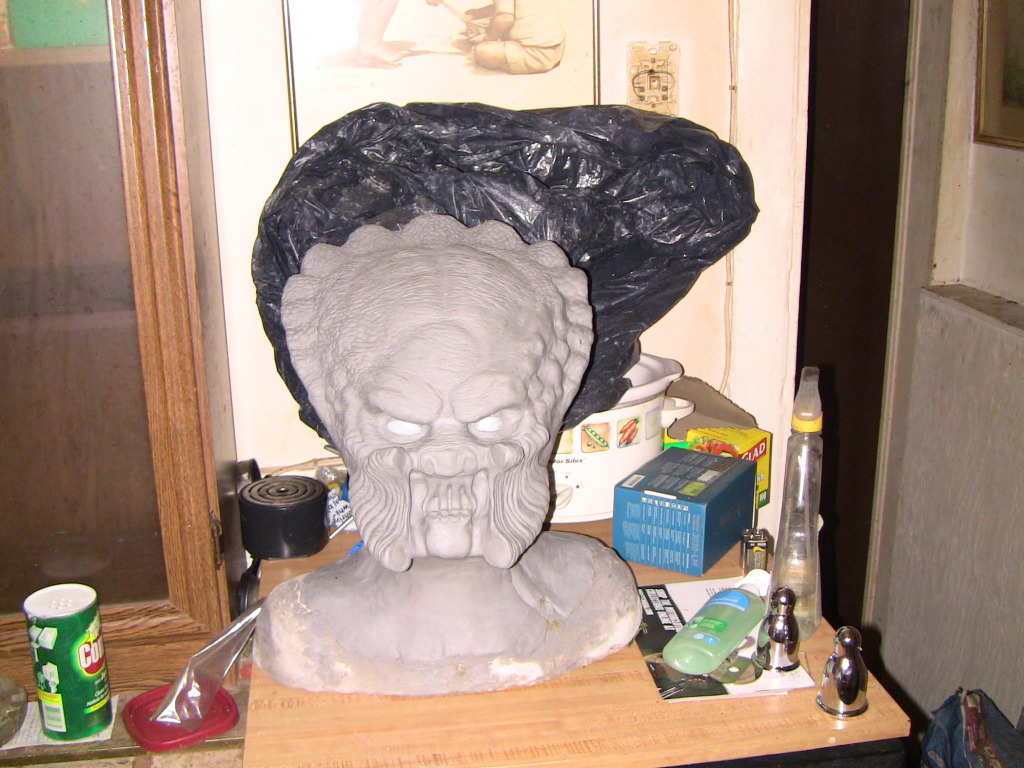 Tjheadsculpt005.jpg