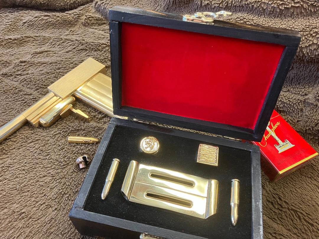 TMWTGG _Buckle from www.TheSpyBoys.com (23a).jpg