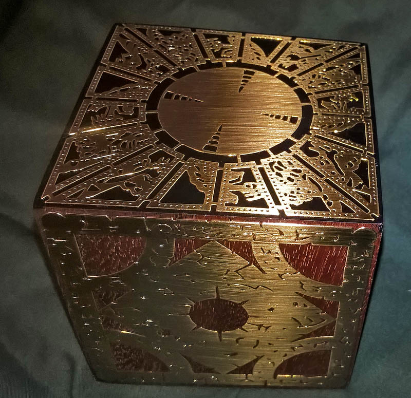 Trick or Treat Studios Hellraiser - Lament Box s01.jpg