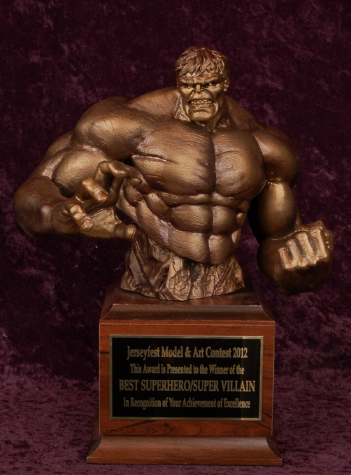 trophy-hulk.jpg