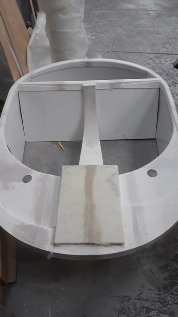 UxLouG6l.jpg