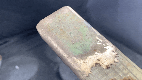 Verdigris on bronze.gif