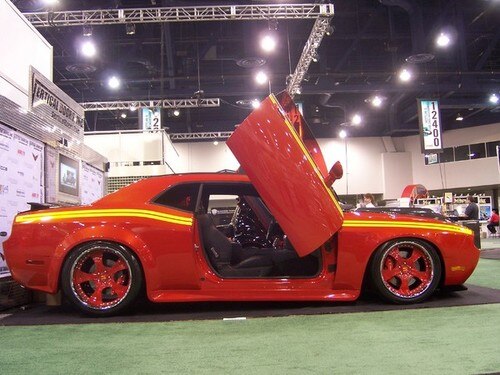 VerticalDoors2009UPDODGECHALLENGERBoltonLamboDoorKit__92547.1442519306.jpg