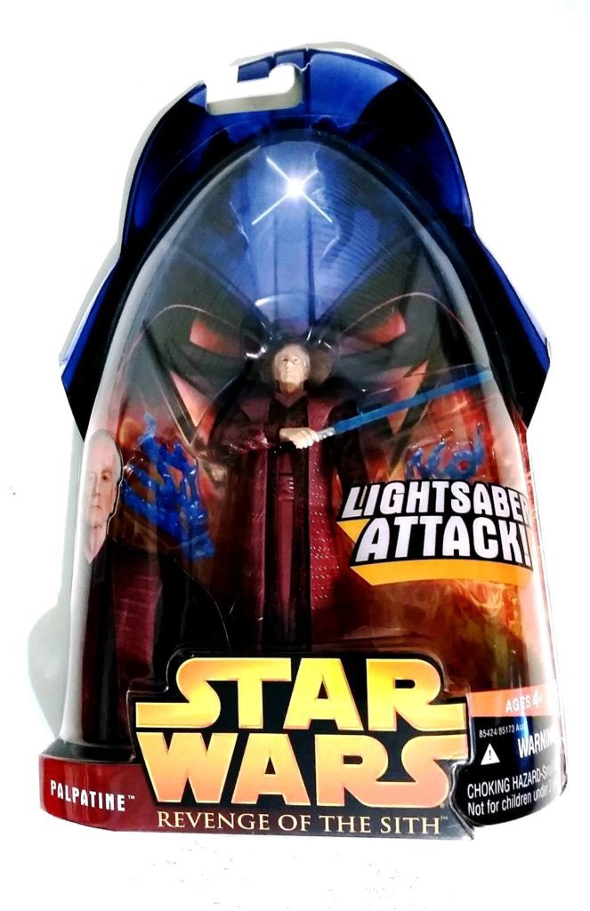 Wars-Revenge-of-the-Sith-Palpatine-blue-lightsaber.jpg