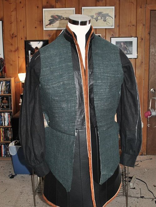 witcher-tunic-2.jpg