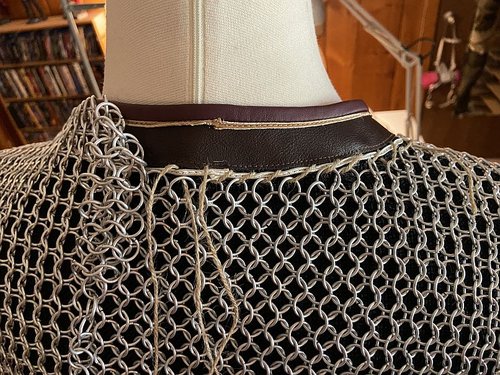 witcher-vest-7.jpg