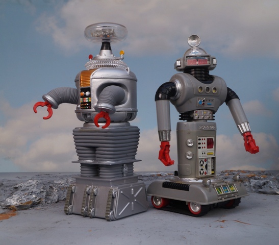 Zintar and B9robot 1.jpg