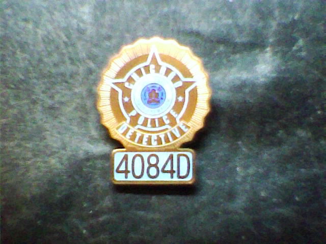 2004 movie i robot chicago det badge