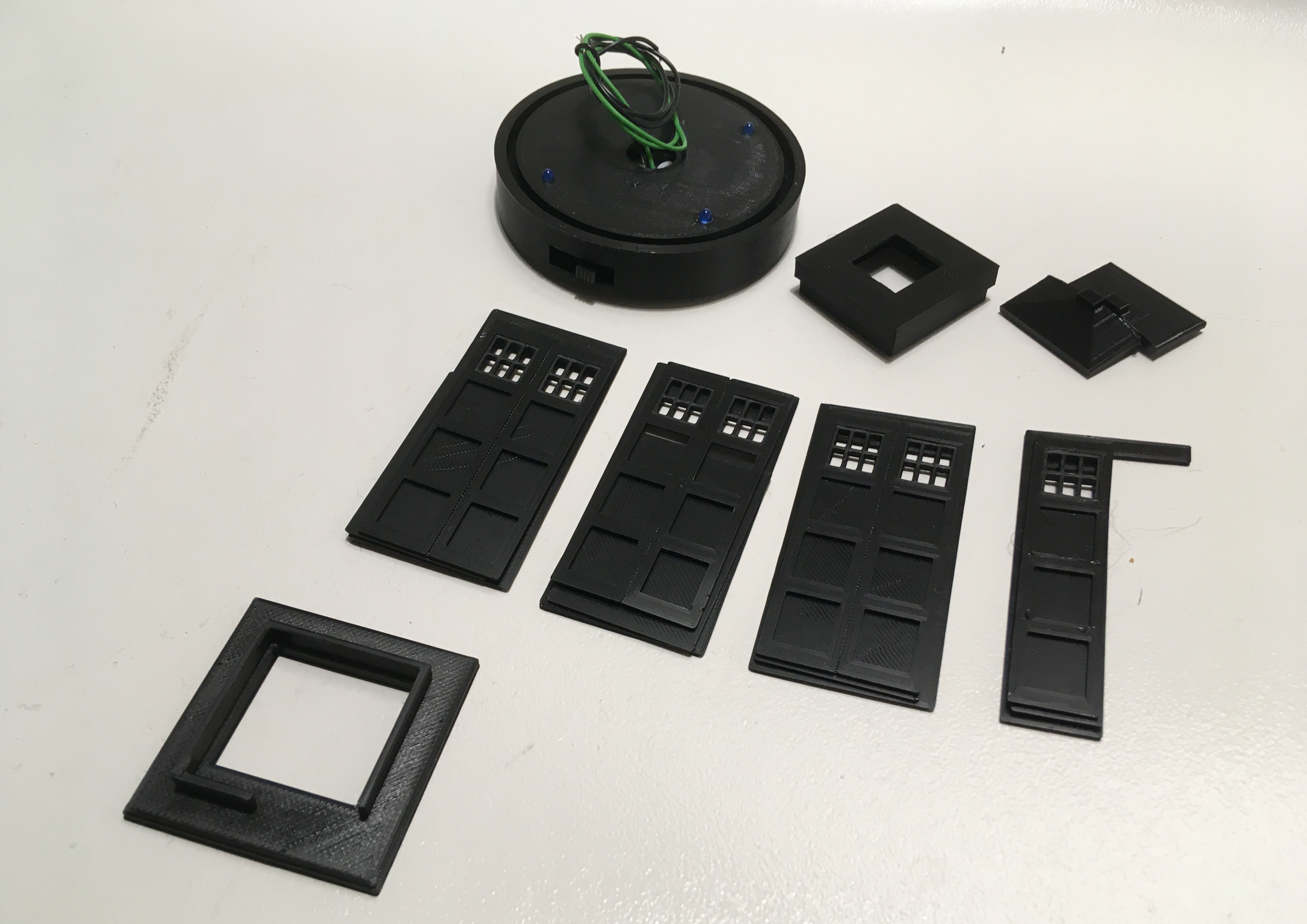 3D printed - tardis.jpg