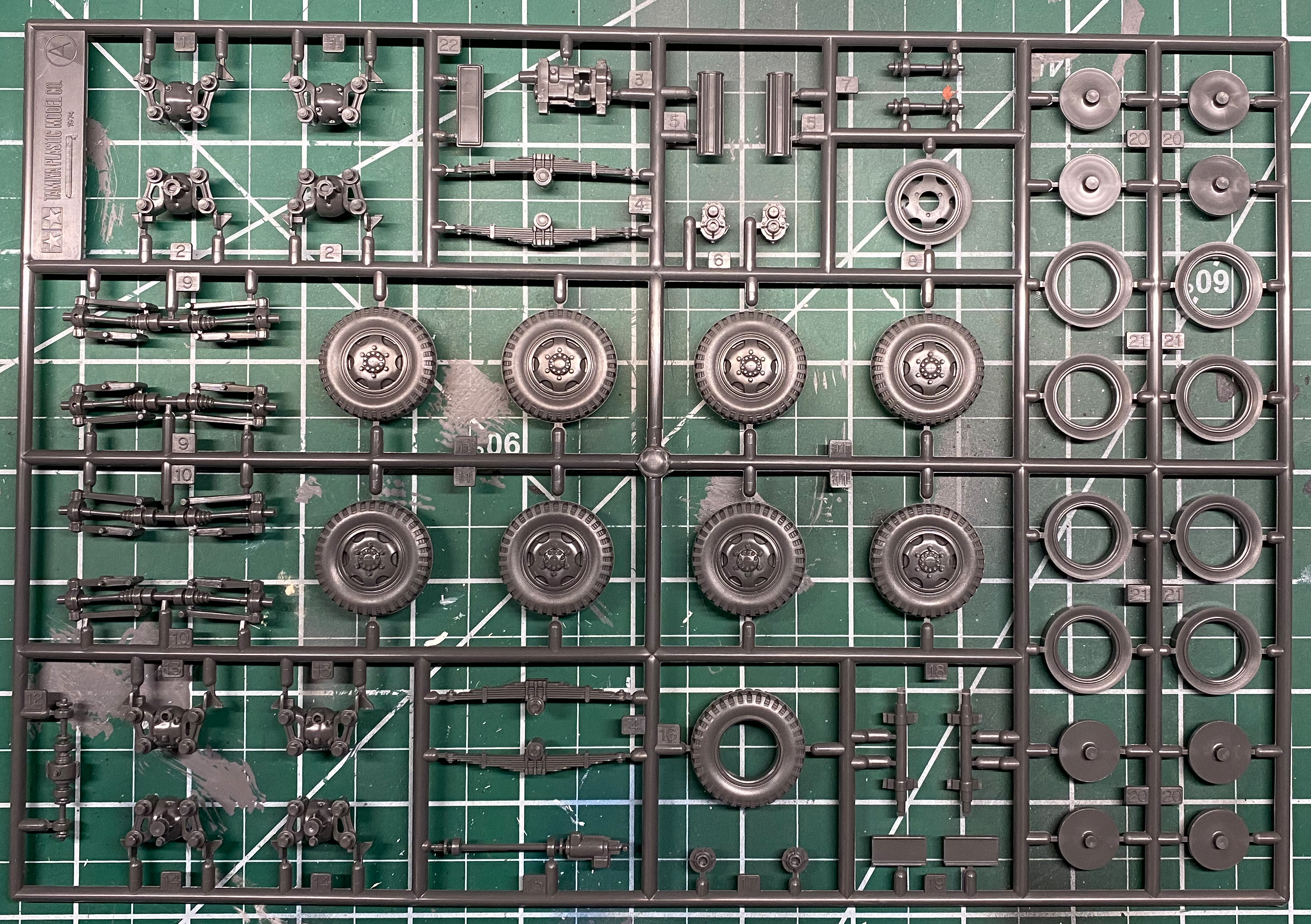 8 rad 3front.jpg