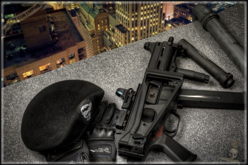 A Umarex/HK UMP right from "Expendables".