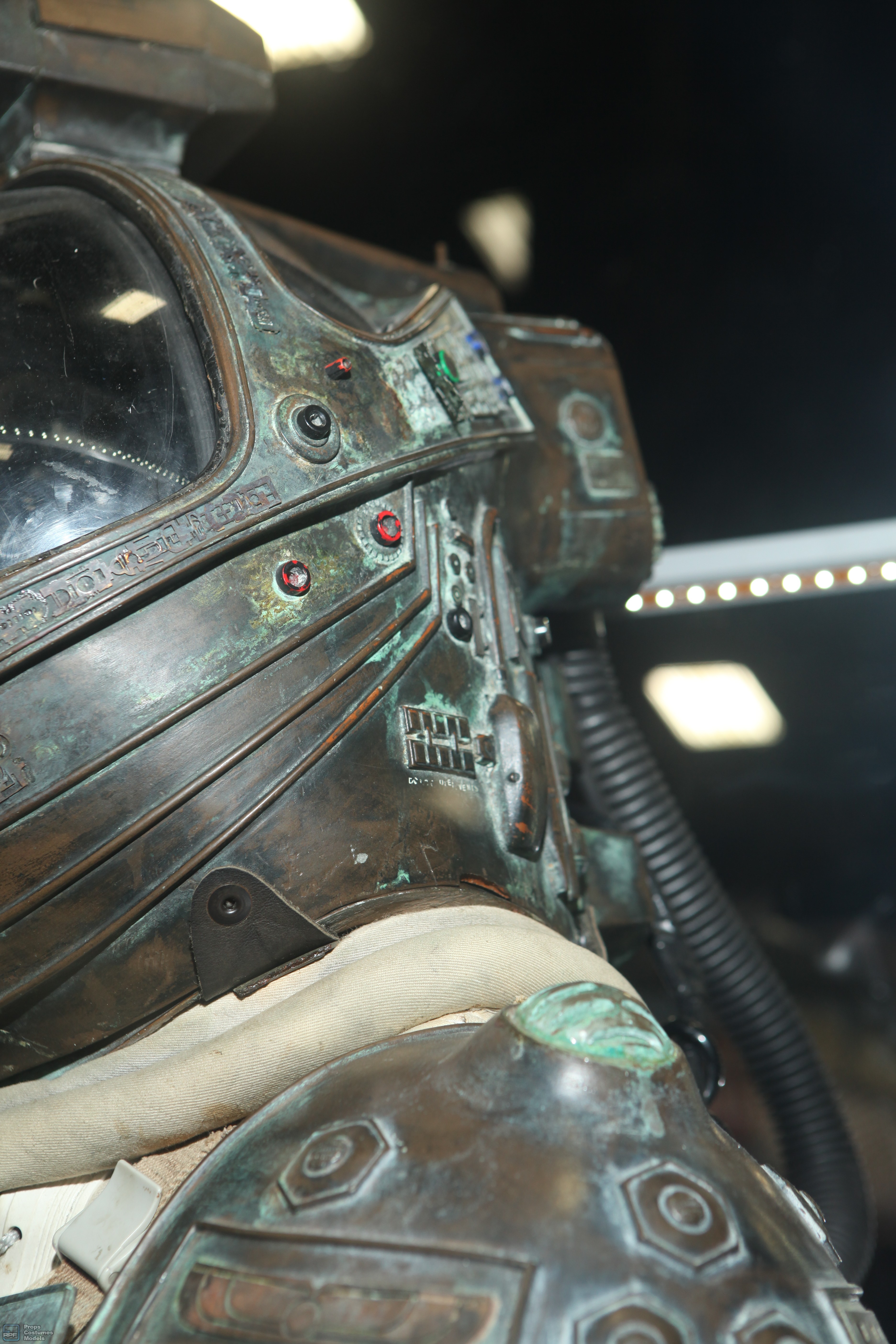Alien - Kane Space Suit