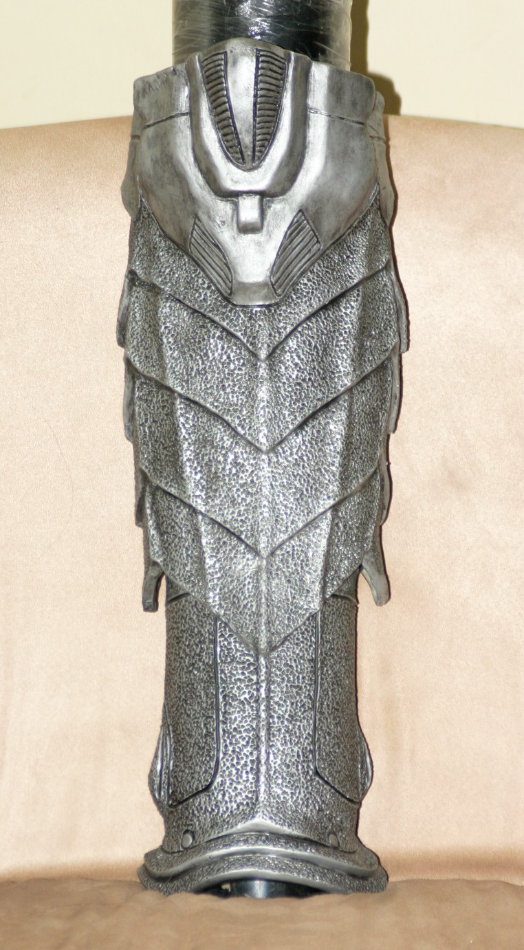 AvP shin armor front