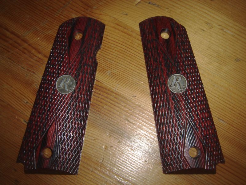 Babydoll WE Colt 1911 - Base Wooden grips