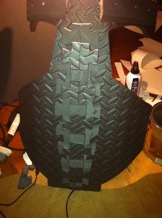 Back piece with the spinal column attached. Inspired by Backyard FX ( and other futuristic armors from various medias ). I did mine differently from B