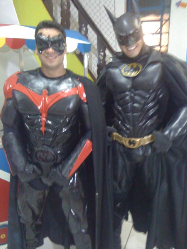 batman and robin suit
